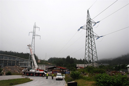 Prenovljeni 110-kilovoltni daljnovod Vrhnika–Logatec spet v obratovanju
